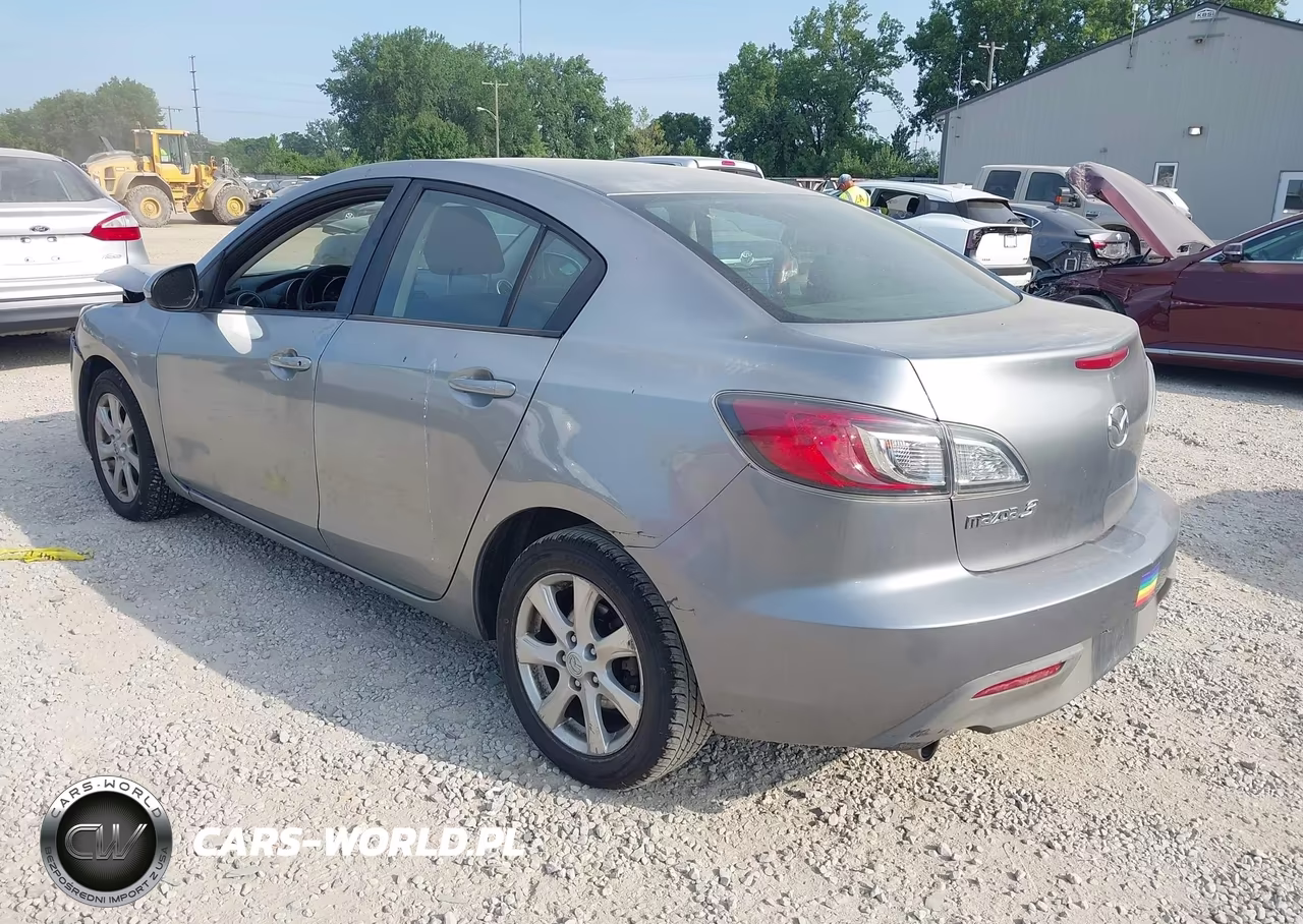 2011 Mazda Mazda3 I Touring VIN:JM1BL1VF7B1497323 - 3