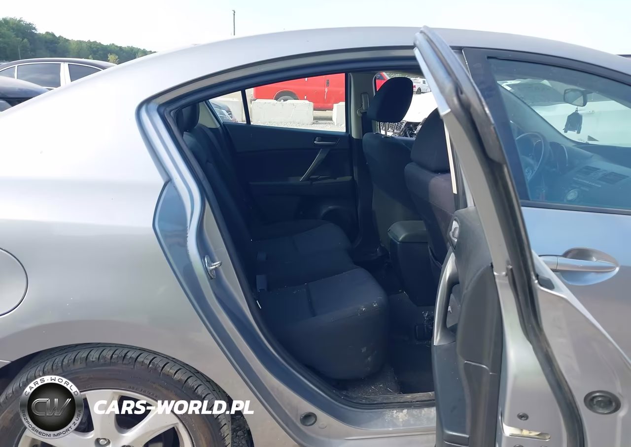 2011 Mazda Mazda3 I Touring VIN:JM1BL1VF7B1497323 - 8