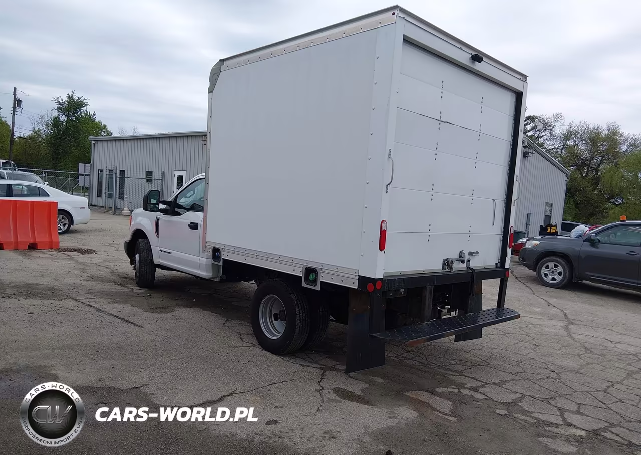 2017 Ford F-350 Chassis Xl VIN:1FDRF3GT7HEE75050 - 3