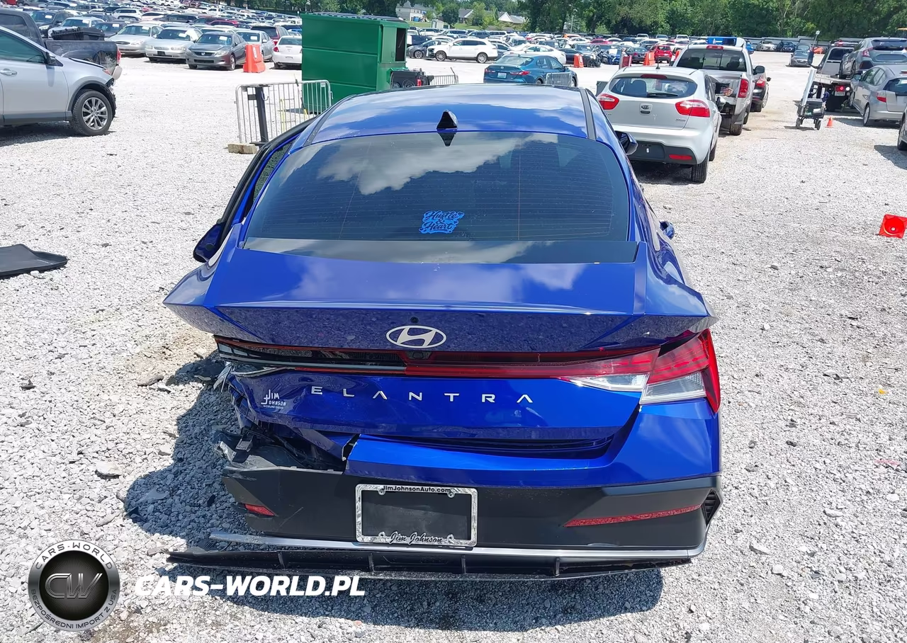 2025 Hyundai Elantra Sel Convenience VIN:KMHLS4DG3SU860987 - 17