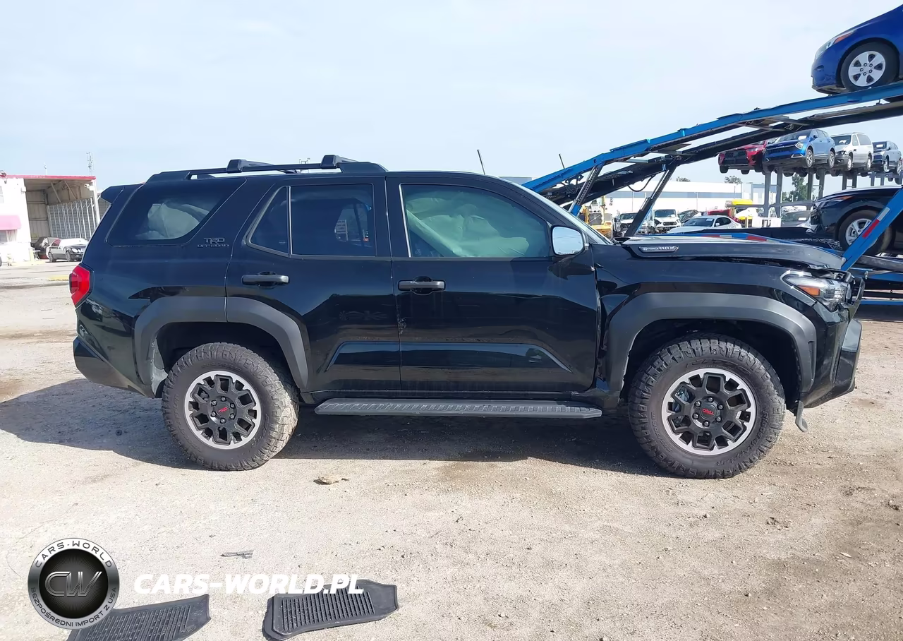 2025 Toyota 4Runner Hybrid Trd Off Road VIN:JTEVB5BRXS5007631 - 13