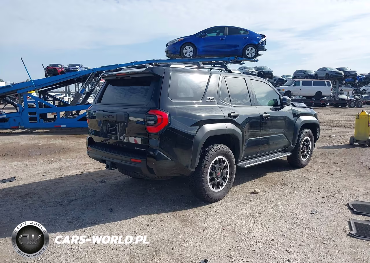 2025 Toyota 4Runner Hybrid Trd Off Road VIN:JTEVB5BRXS5007631 - 4
