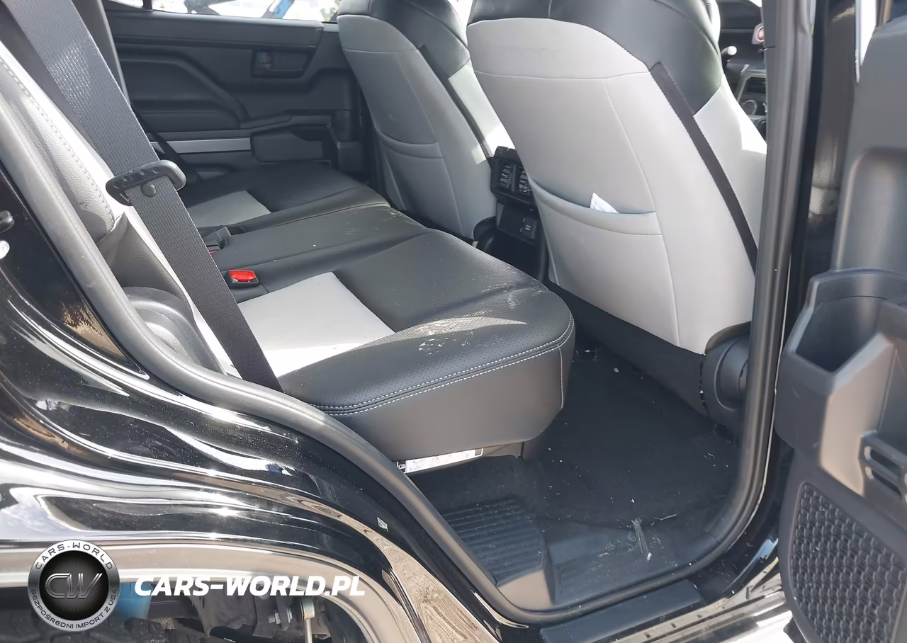 2025 Toyota 4Runner Hybrid Trd Off Road VIN:JTEVB5BRXS5007631 - 8