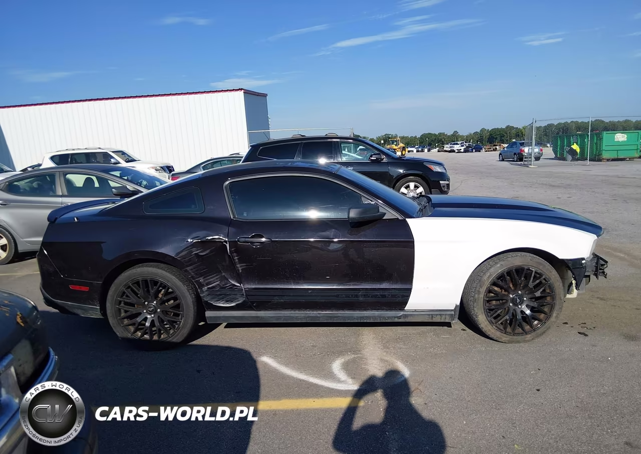2012 Ford Mustang V6 Premium VIN:1ZVBP8AM6C5230943 - 13