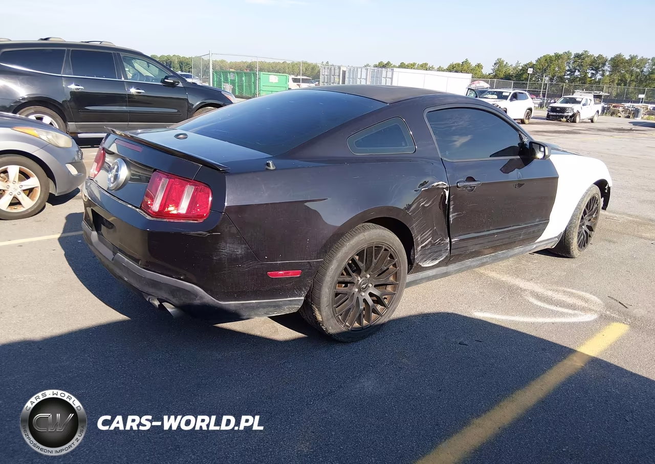 2012 Ford Mustang V6 Premium VIN:1ZVBP8AM6C5230943 - 4