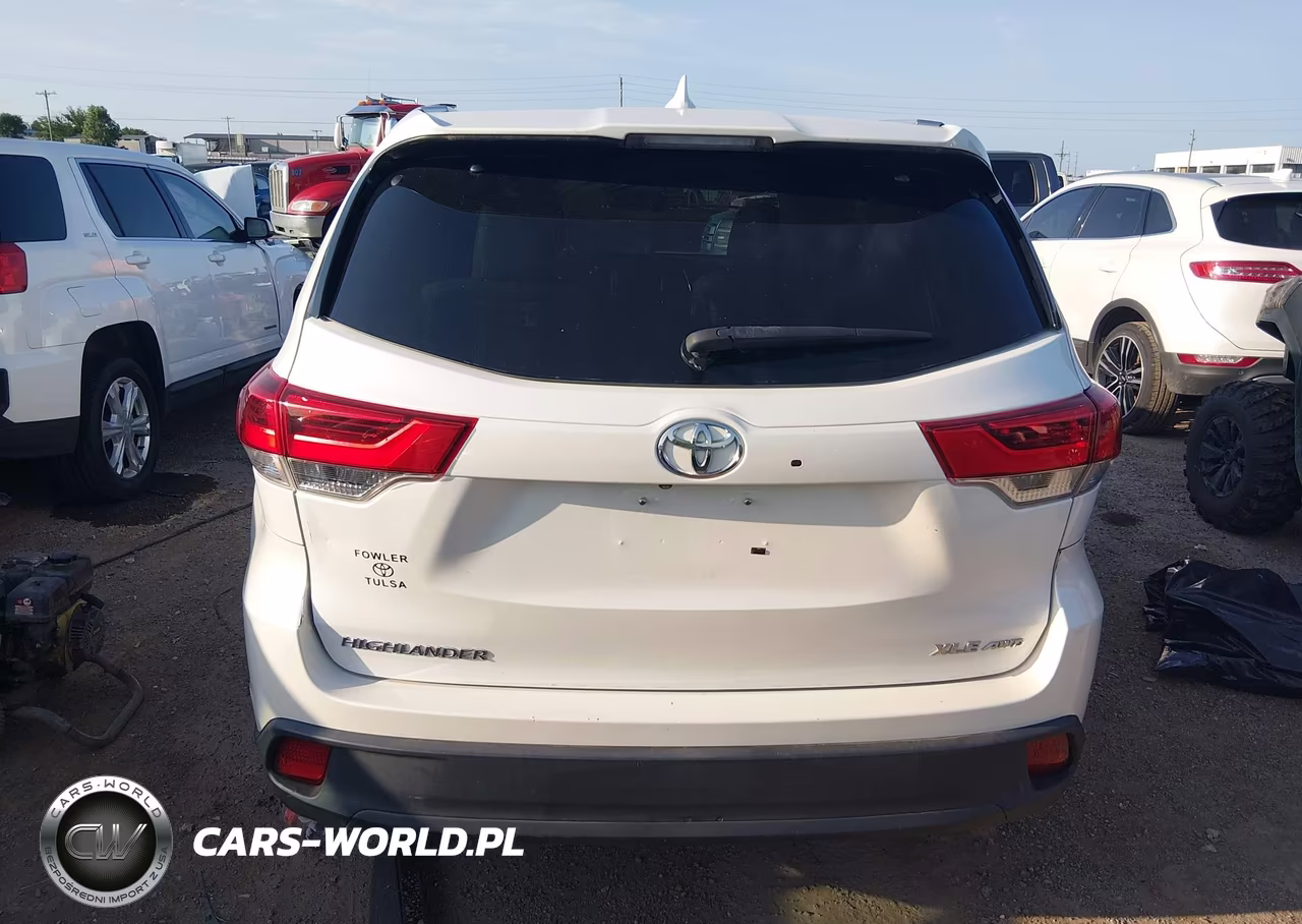 2017 Toyota Highlander Xle VIN:5TDJZRFH5HS478483 - 16