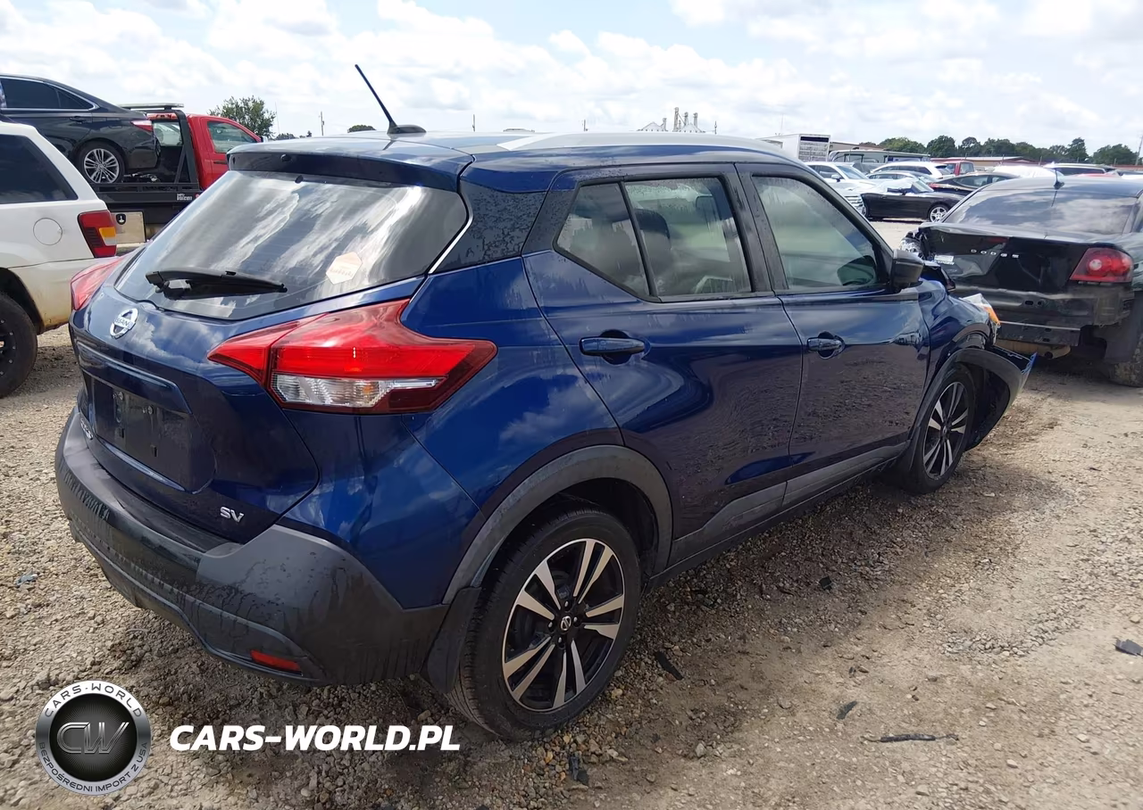 2018 Nissan Kicks Sv VIN:3N1CP5CU0JL502034 - 4