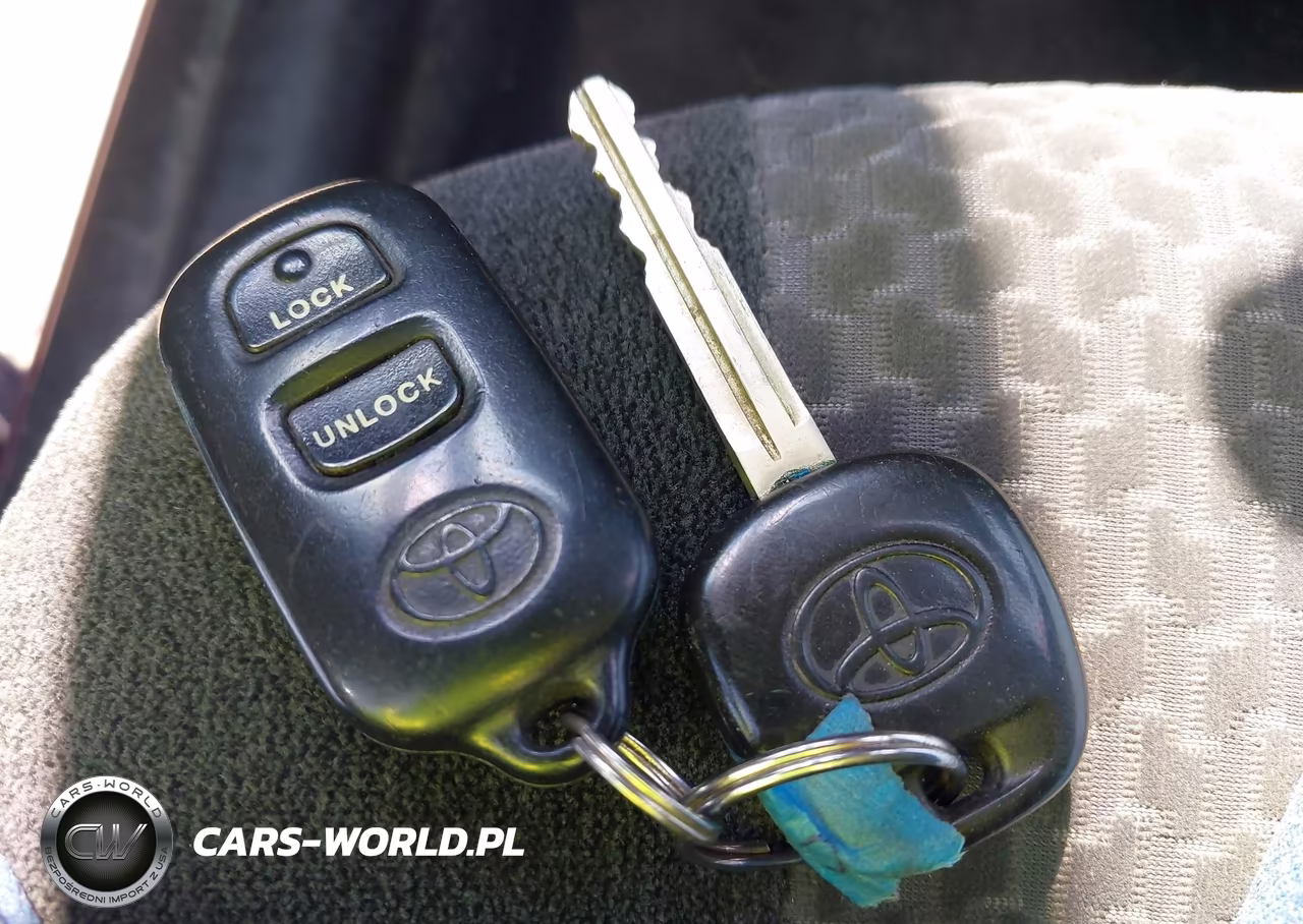 2005 Toyota Corolla S VIN:2T1BR32E15C320417 - 11