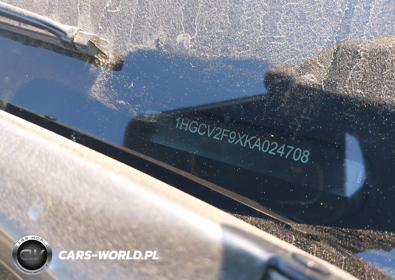 2019 Honda Accord Touring 2.0T VIN:1HGCV2F9XKA024708 - 12