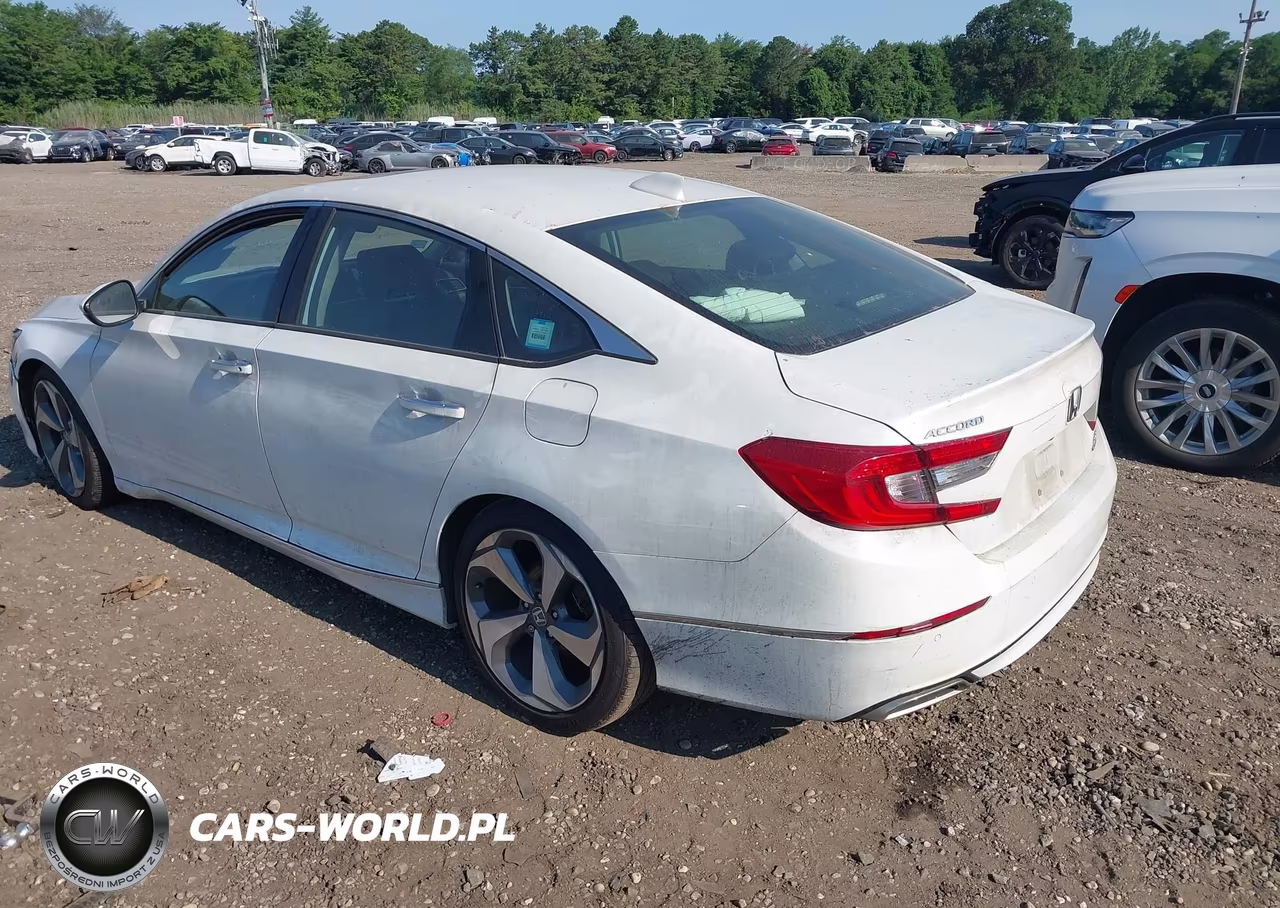 2019 Honda Accord Touring 2.0T VIN:1HGCV2F9XKA024708 - 3