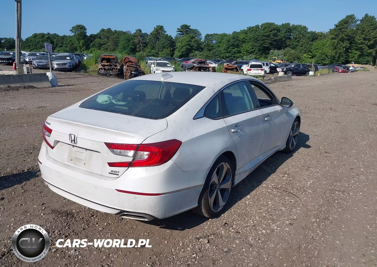 2019 Honda Accord Touring 2.0T VIN:1HGCV2F9XKA024708 - 4