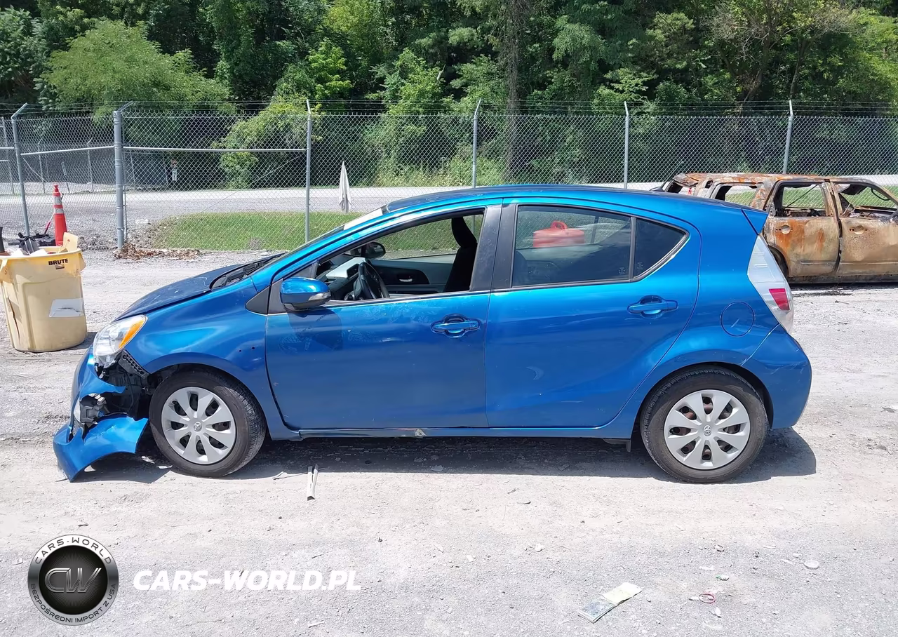 2012 Toyota Prius C VIN:JTDKDTB35C1514480 - 15