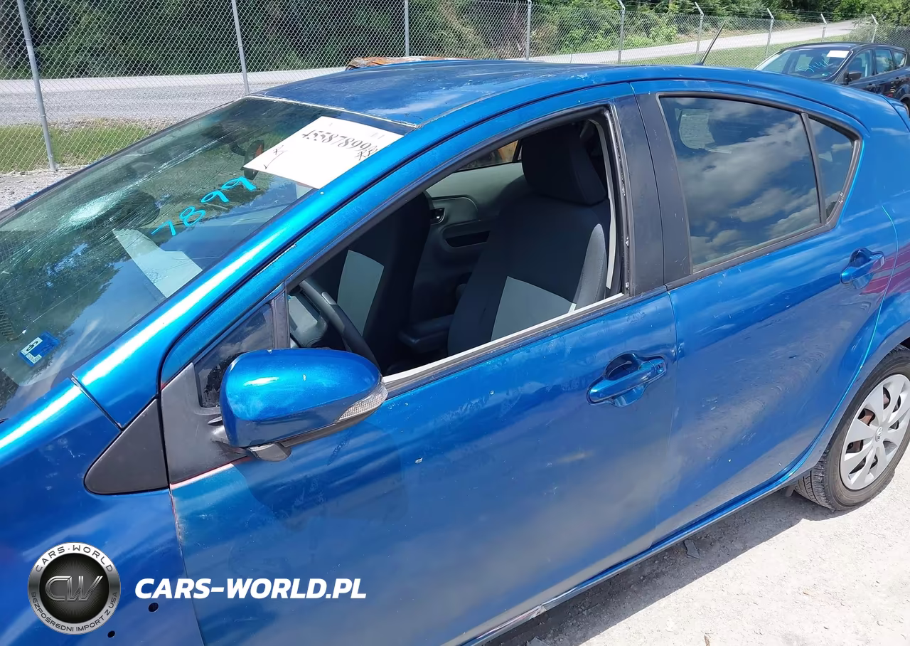 2012 Toyota Prius C VIN:JTDKDTB35C1514480 - 20
