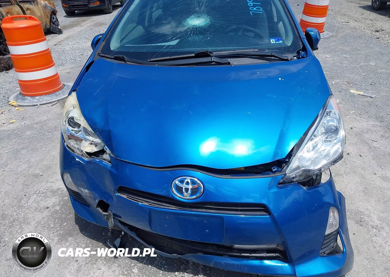 2012 Toyota Prius C VIN:JTDKDTB35C1514480 - 6
