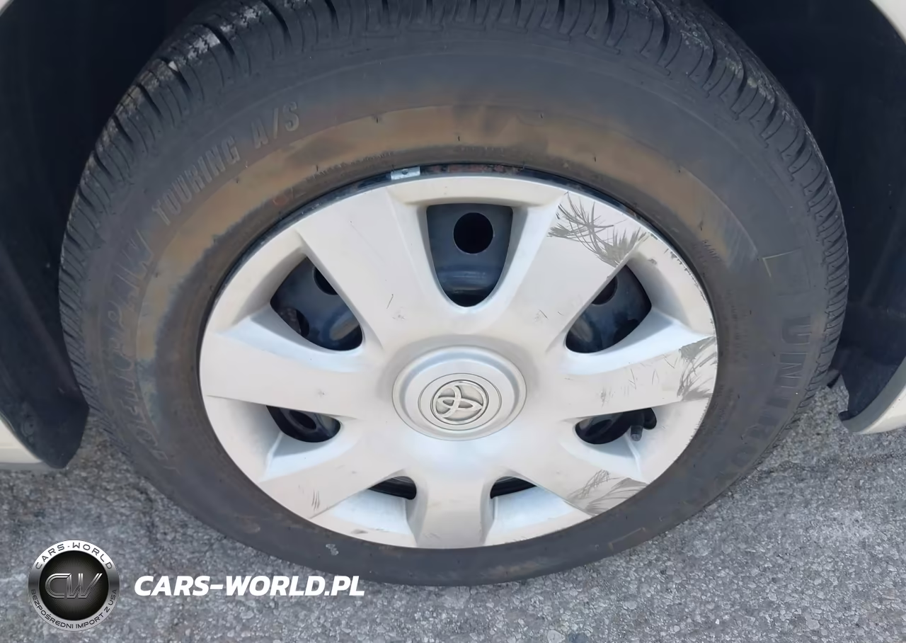 2002 Toyota Camry Le VIN:4T1BE32K32U570365 - 6
