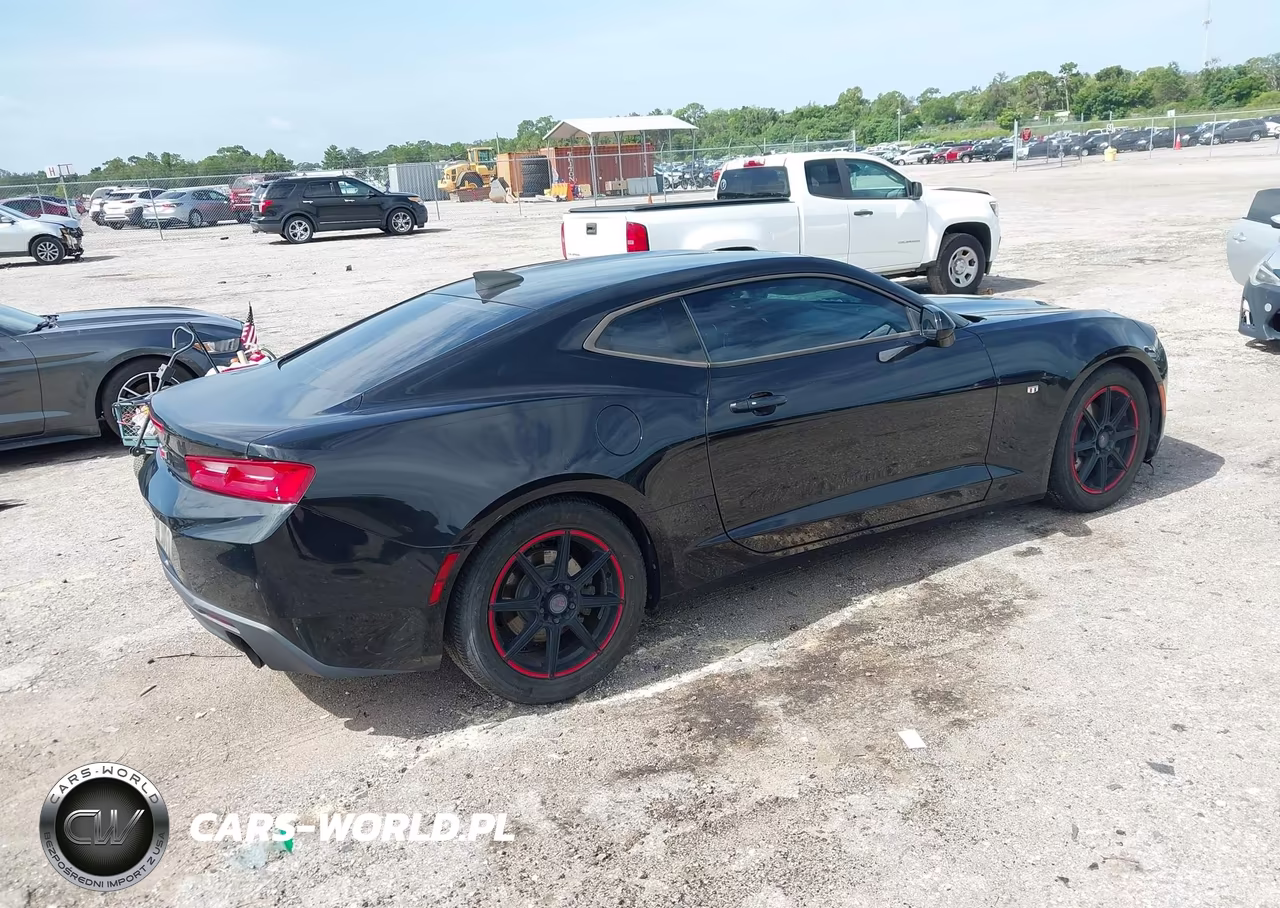 2017 Chevrolet Camaro 1Lt VIN:1G1FB1RX1H0141450 - 4