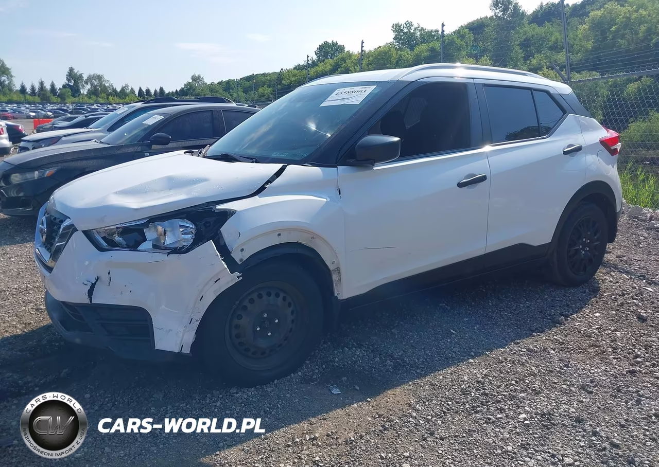2018 Nissan Kicks S VIN:3N1CP5CU4JL530614 - 2