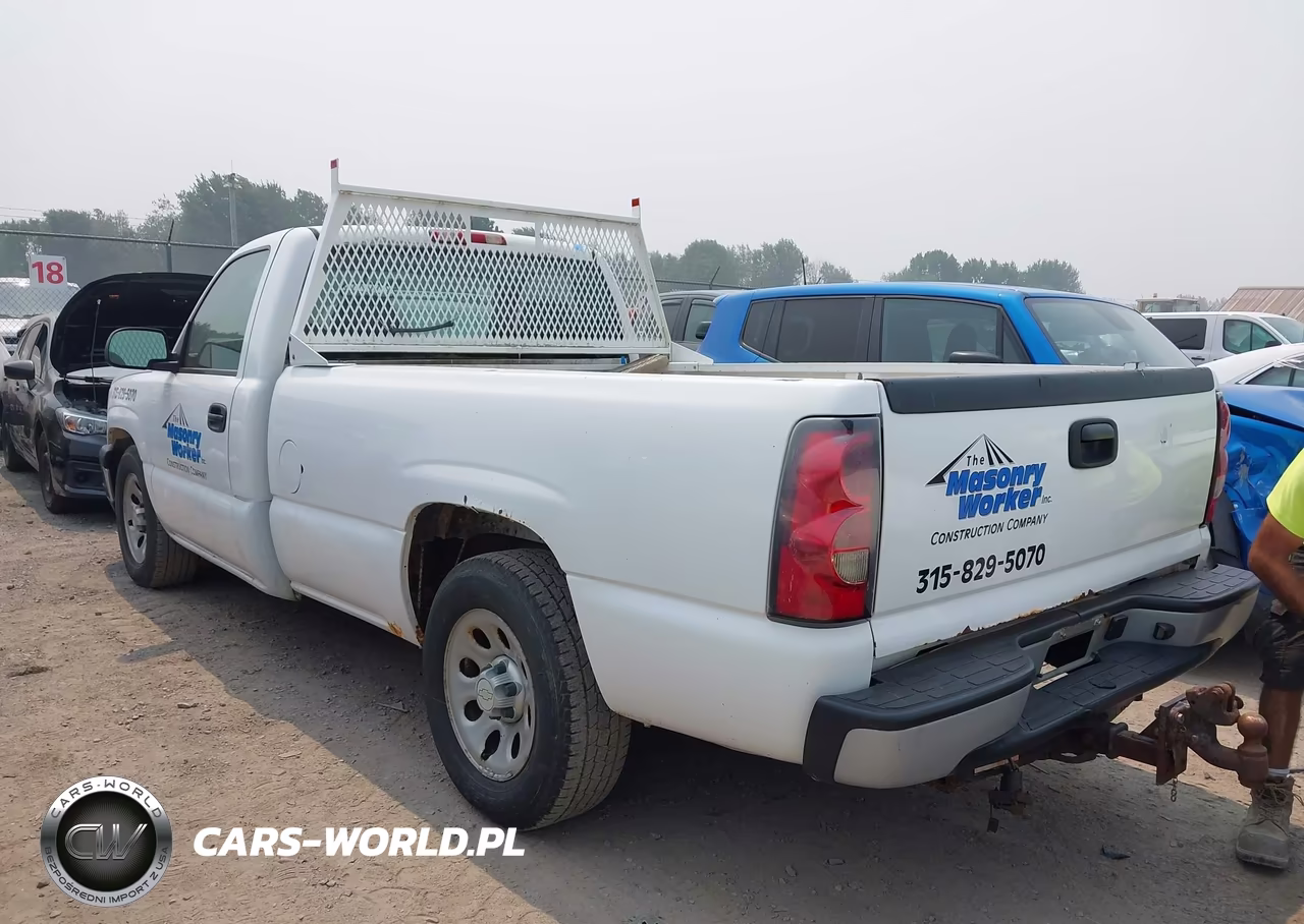 2007 Chevrolet Silverado 1500 Classic Work Truck VIN:3GCEC14X37G251174 - 3