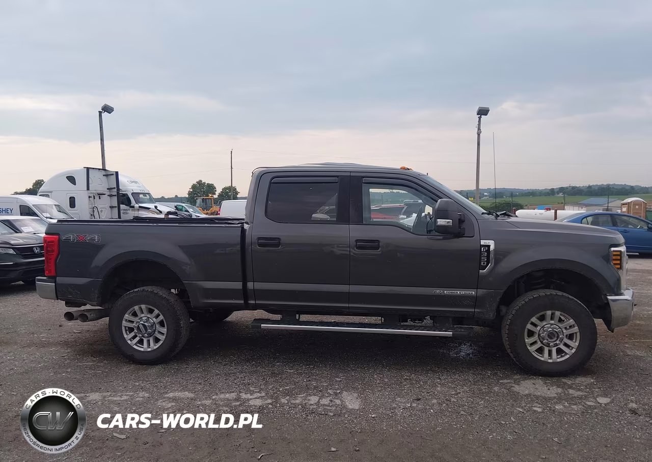 2018 Ford F-350 Xlt VIN:1FT8W3BT1JEB34675 - 13