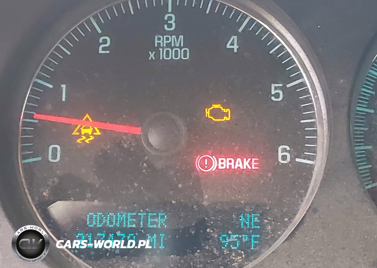 2010 Chevrolet Tahoe Ls VIN:1GNMCAE08AR258164 - 15