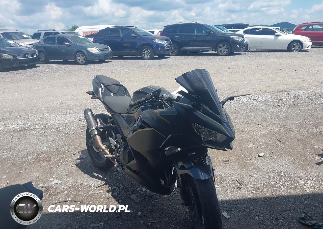 2022 Kawasaki Ex400