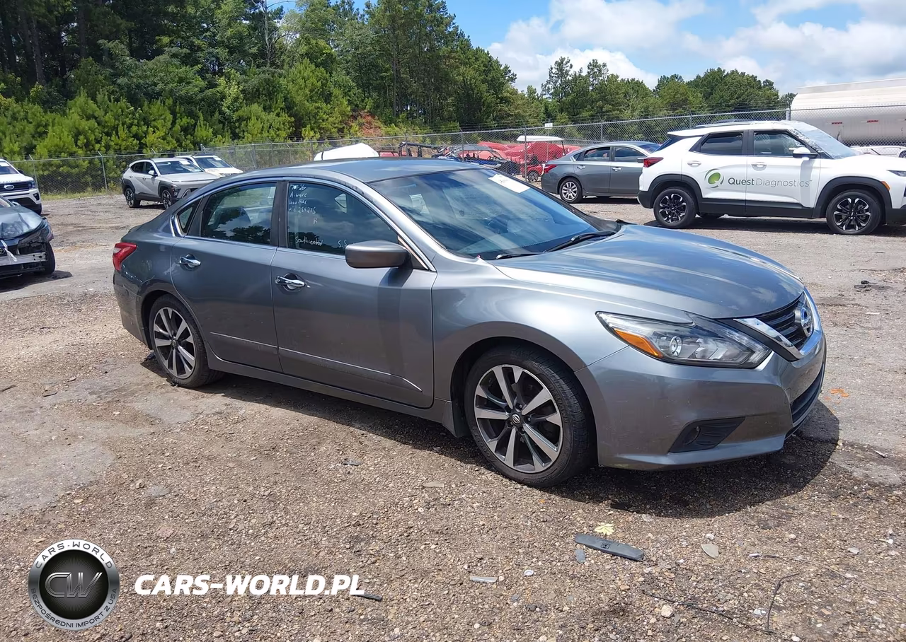 2016 Nissan Altima 3.5 Sr – zdjęcie 1 z 15