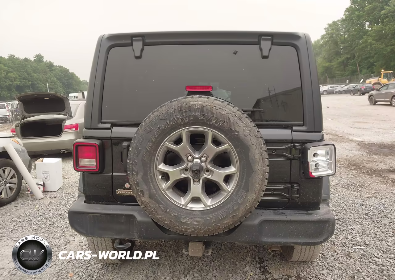 2020 Jeep Wrangler Unlimited Freedom 4X4 VIN:1C4HJXDN7LW245250 - 16