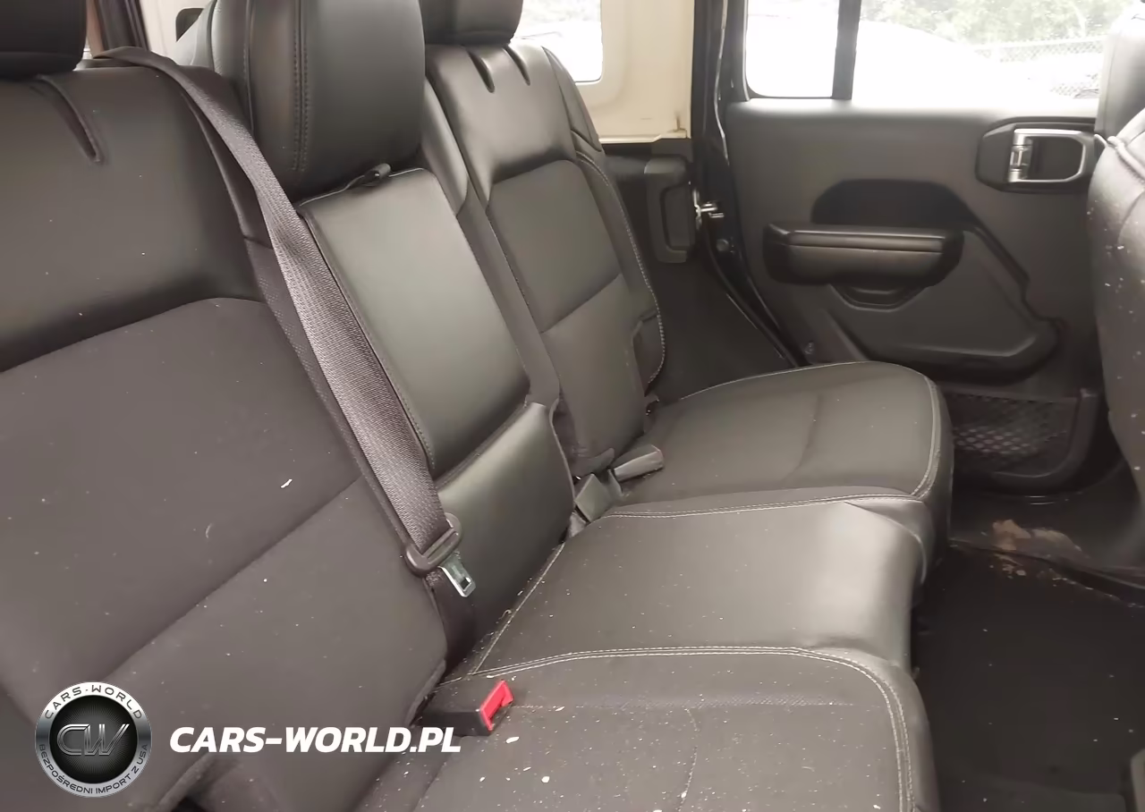 2020 Jeep Wrangler Unlimited Freedom 4X4 VIN:1C4HJXDN7LW245250 - 8