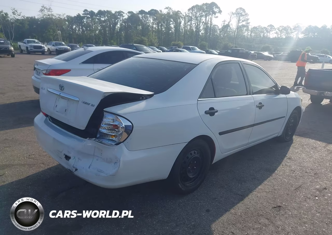 2004 Toyota Camry Xle VIN:4T1BE32K94U305713 - 4