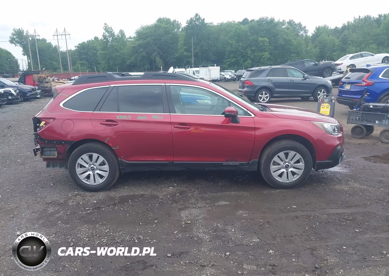 2019 Subaru Outback 2.5I Premium VIN:4S4BSAHC4K3234968 - 13