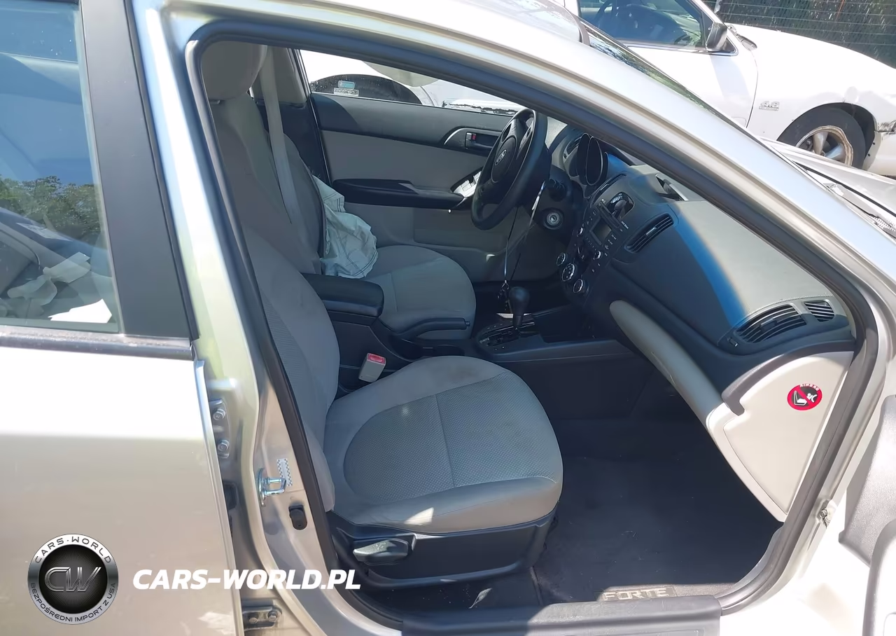 2010 Kia Forte Ex VIN:KNAFU4A28A5244325 - 5