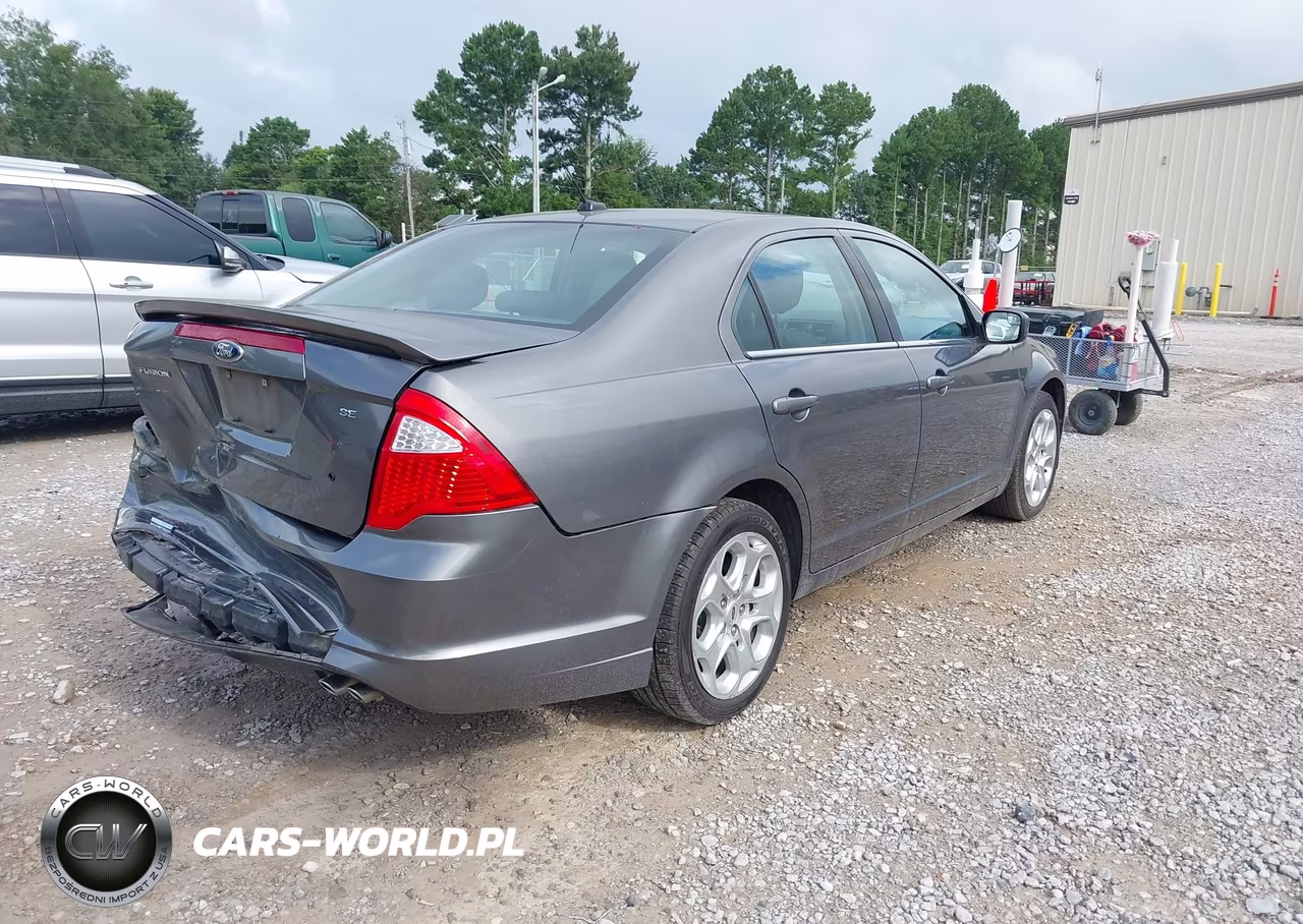 2011 Ford Fusion Se VIN:3FAHP0HA5BR103371 - 4