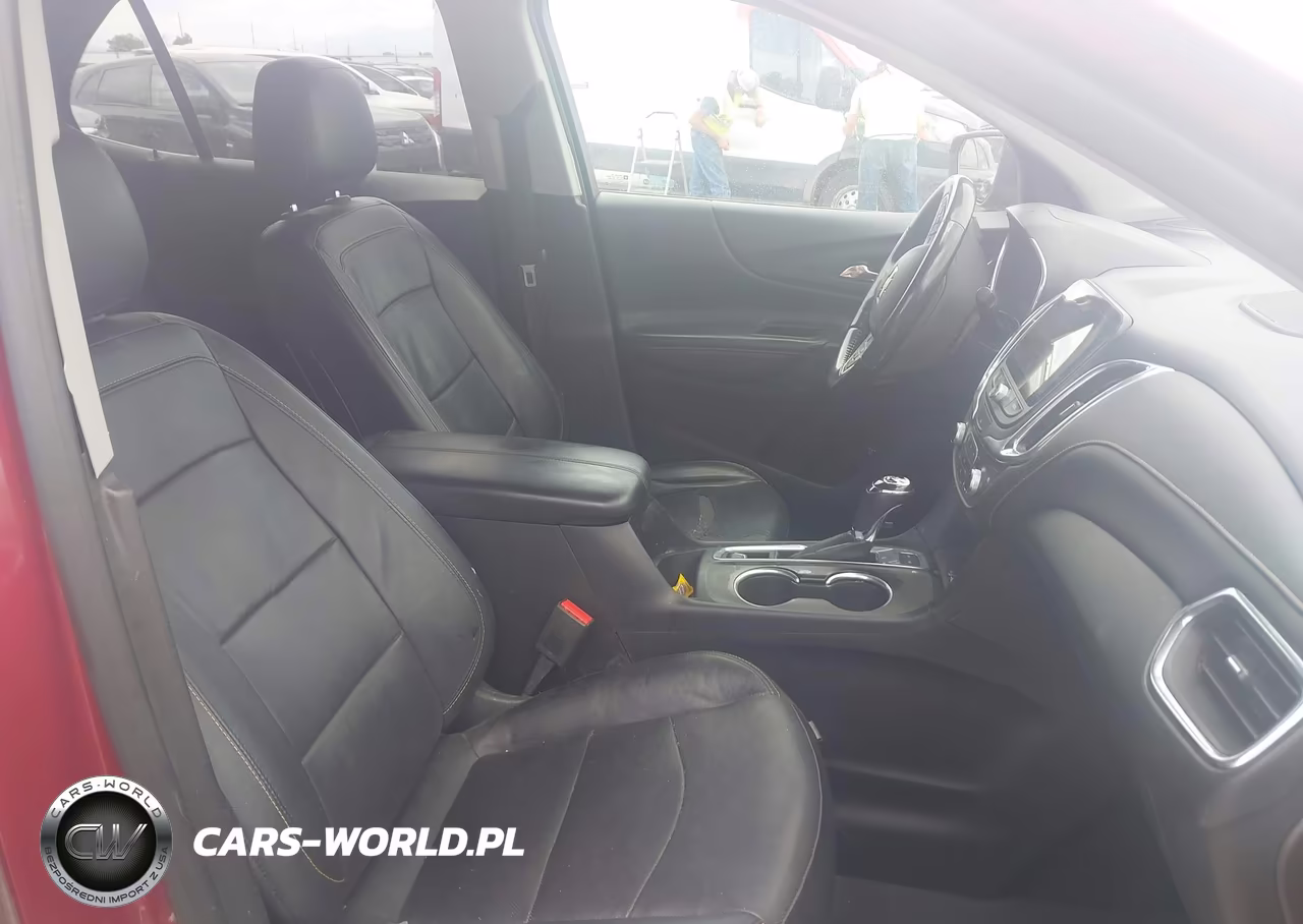 2019 Chevrolet Equinox Premier VIN:2GNAXYEX1K6153640 - 5