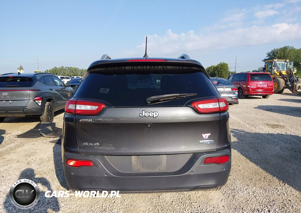 2016 Jeep Cherokee Latitude VIN:1C4PJMCB9GW338066 - 16