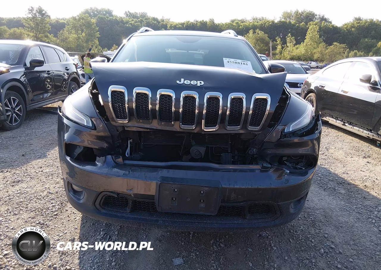 2016 Jeep Cherokee Latitude VIN:1C4PJMCB9GW338066 - 6