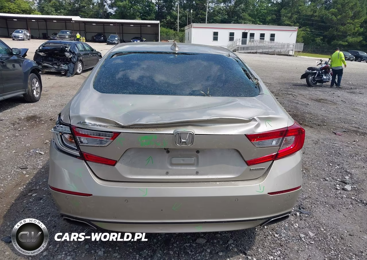 2018 Honda Accord Touring VIN:1HGCV1F9XJA022966 - 16