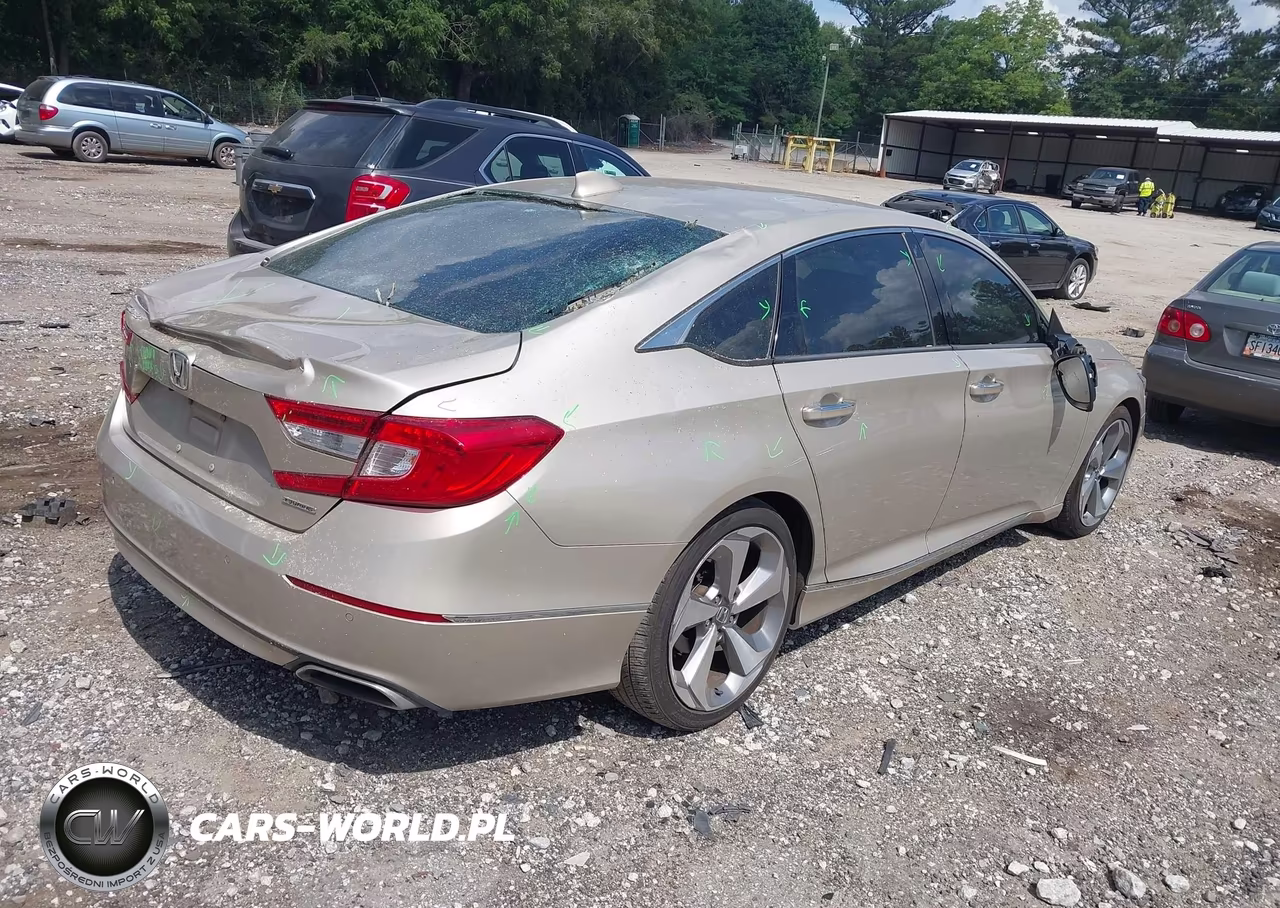 2018 Honda Accord Touring VIN:1HGCV1F9XJA022966 - 4