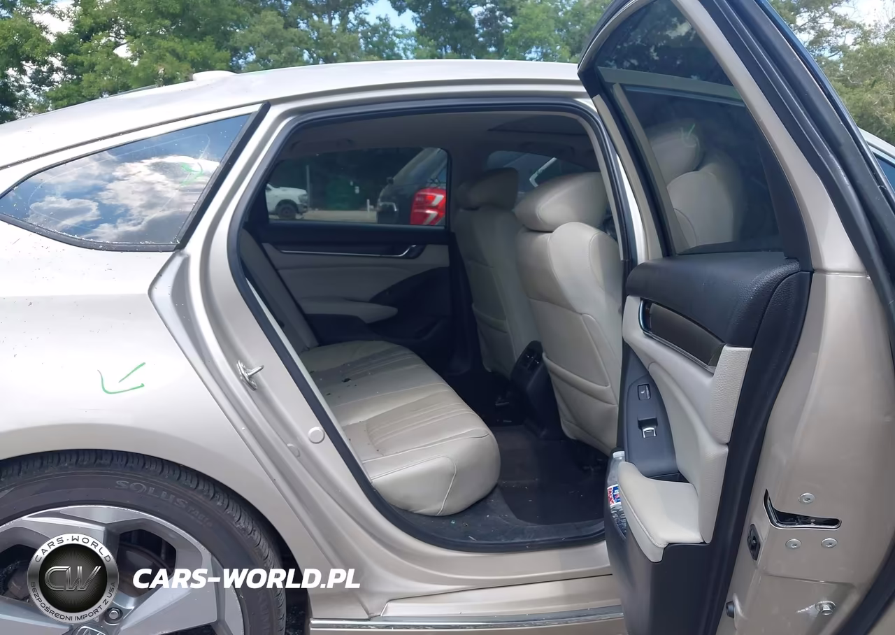 2018 Honda Accord Touring VIN:1HGCV1F9XJA022966 - 8