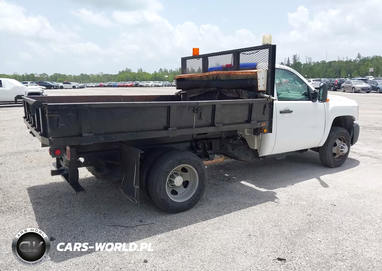 2009 Chevrolet Silverado 3500Hd Chassis Work Truck VIN:1GBJC74K39F164311 - 4