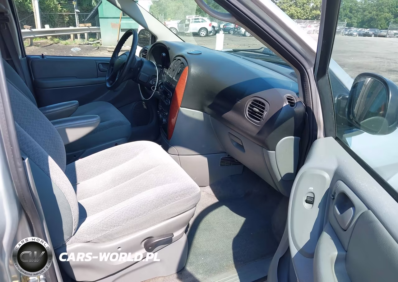 2005 Chrysler Town & Country Lx VIN:2C4GP44R55R551189 - 5