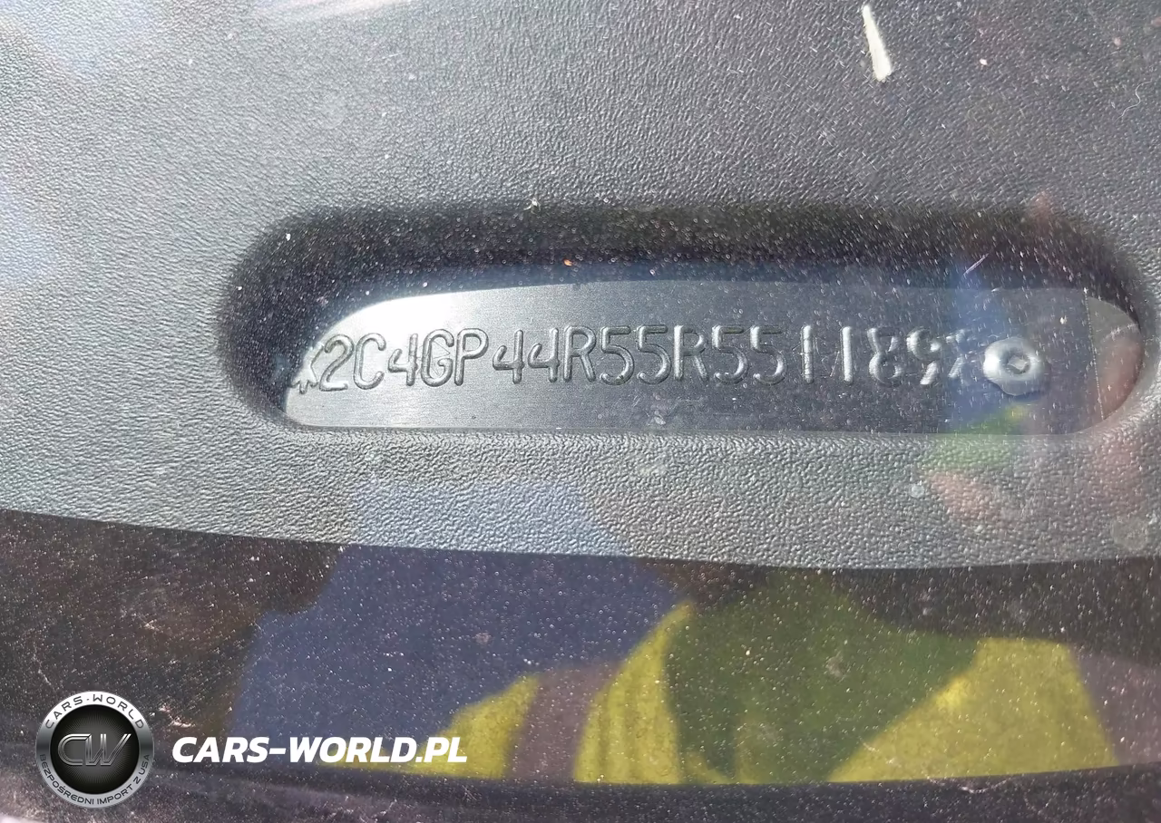 2005 Chrysler Town & Country Lx VIN:2C4GP44R55R551189 - 9