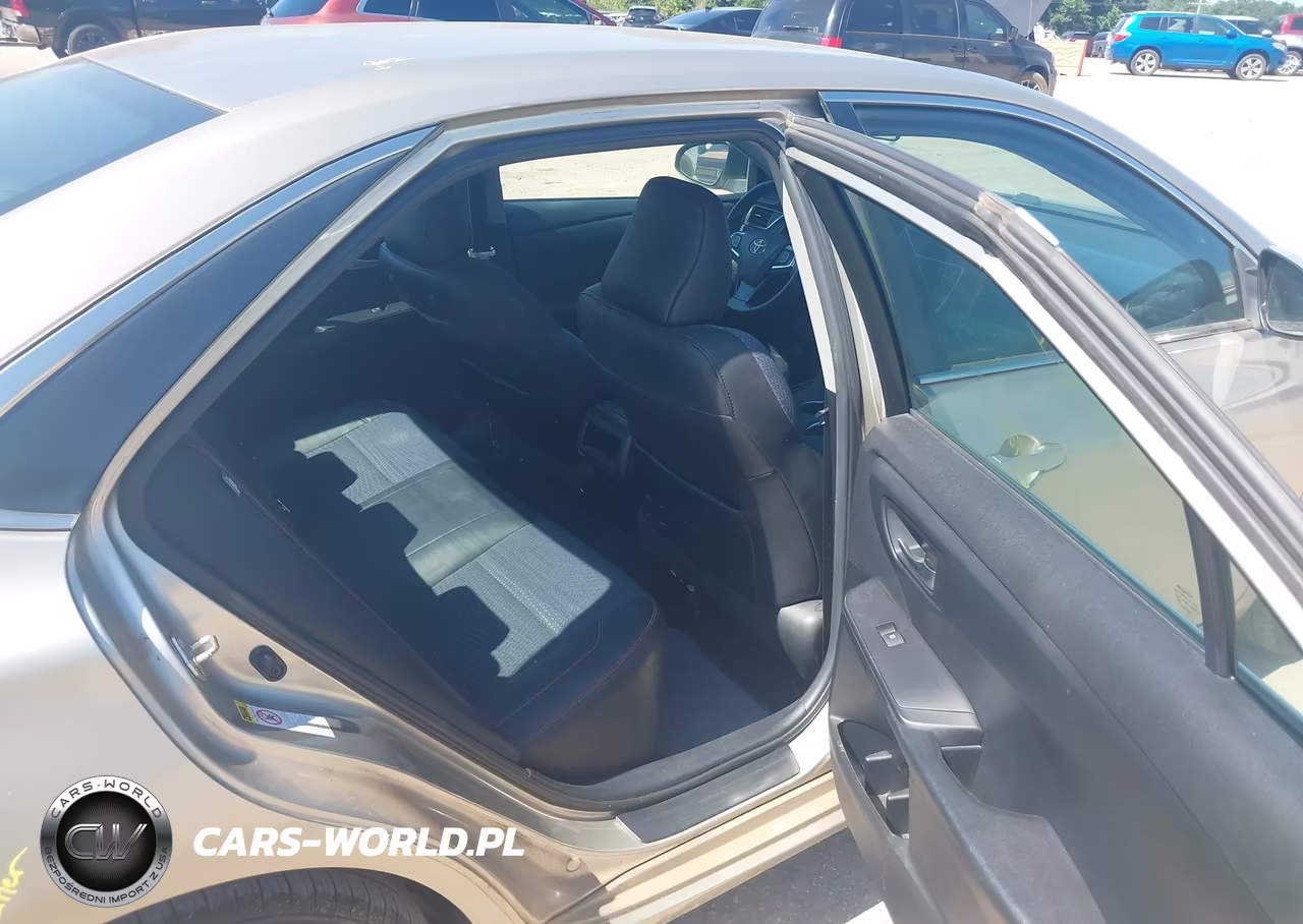 2015 Toyota Camry Se VIN:4T1BF1FK3FU064262 - 8