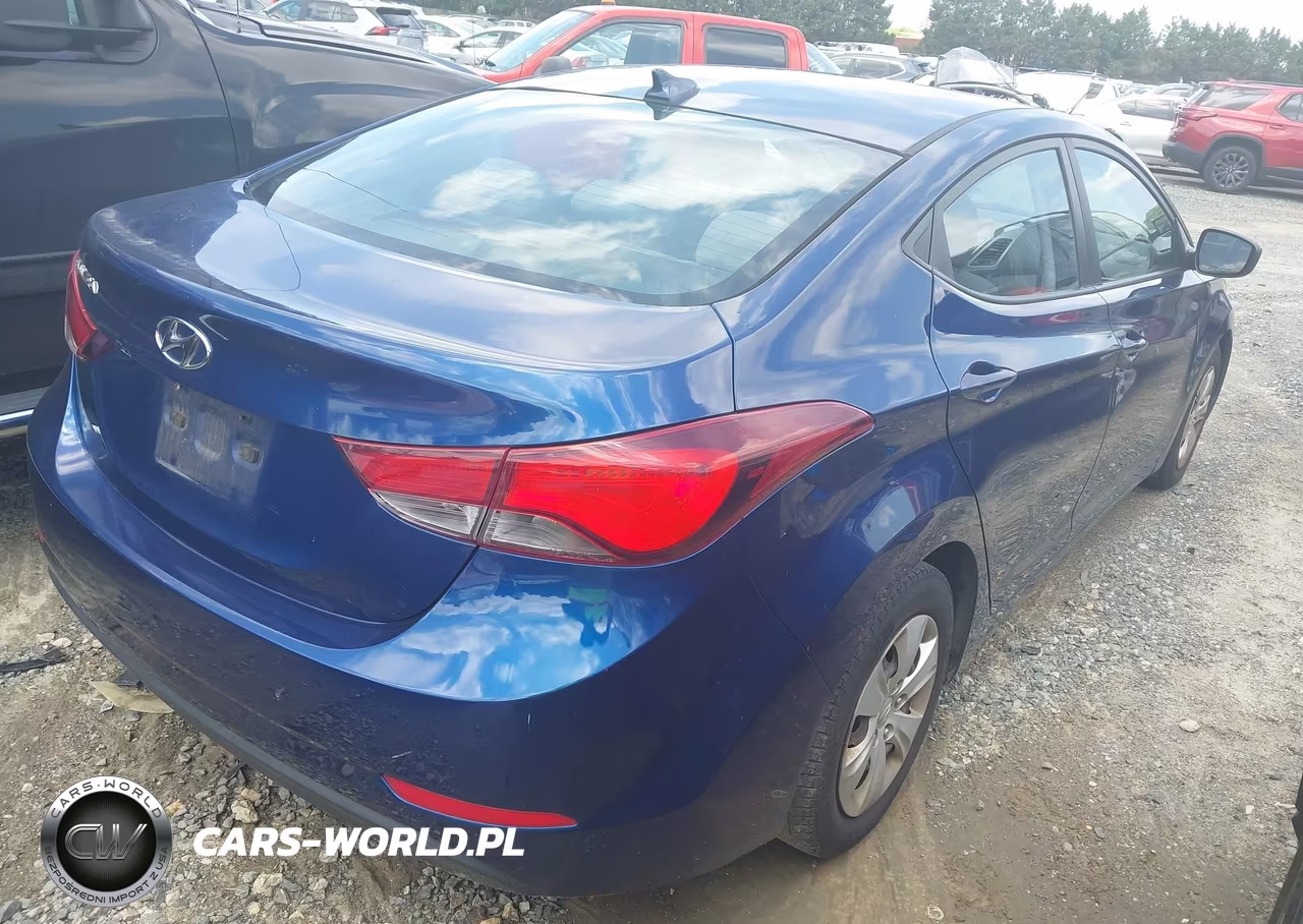 2016 Hyundai Elantra Se VIN:5NPDH4AE6GH738376 - 4