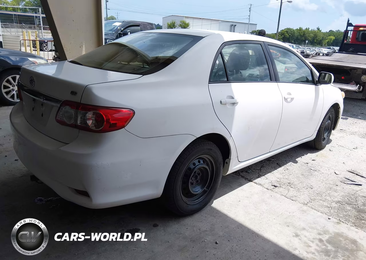 2011 Toyota Corolla Le VIN:2T1BU4EE0BC635897 - 4