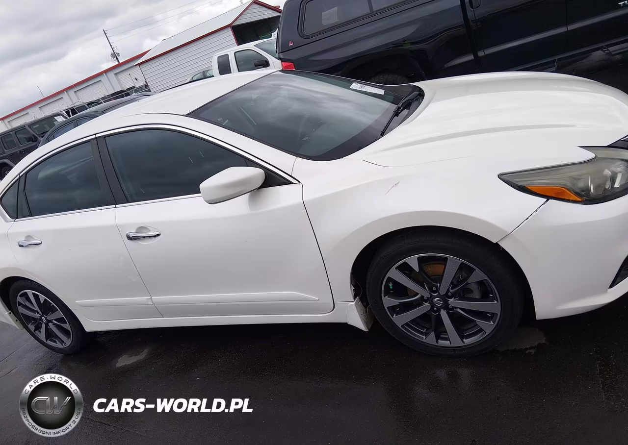 2017 Nissan Altima 2.5 Sr VIN:1N4AL3AP4HC298352 - 13