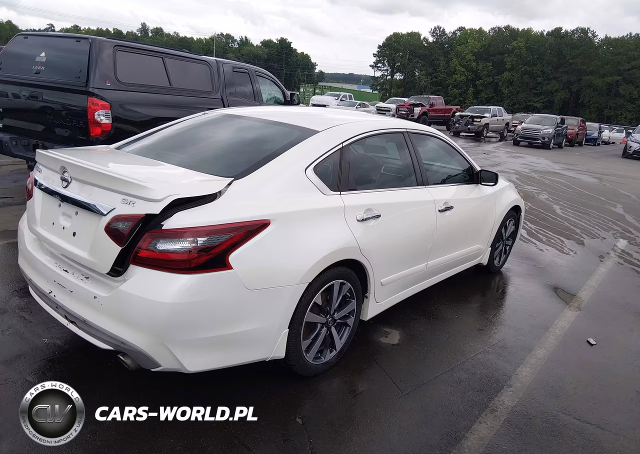 2017 Nissan Altima 2.5 Sr VIN:1N4AL3AP4HC298352 - 4