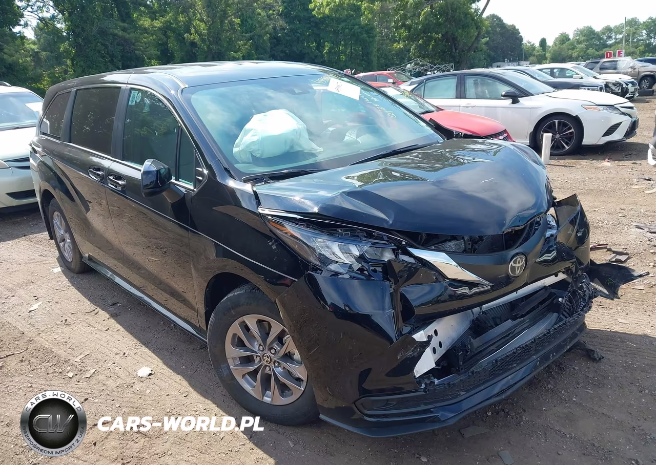 2026 Toyota Sienna Le