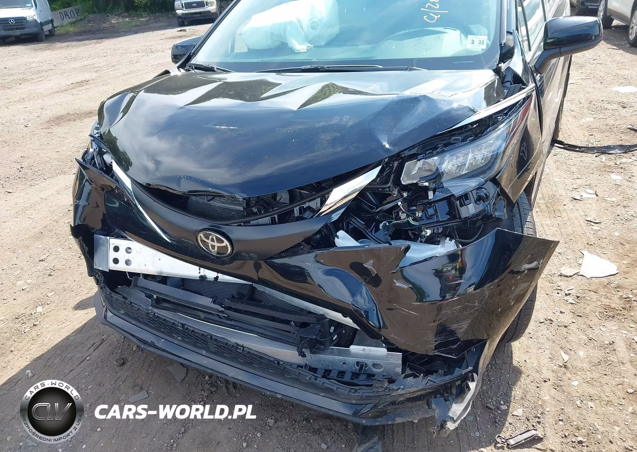 2026 Toyota Sienna Le VIN:5TDKSKFC4TS244879 - 6