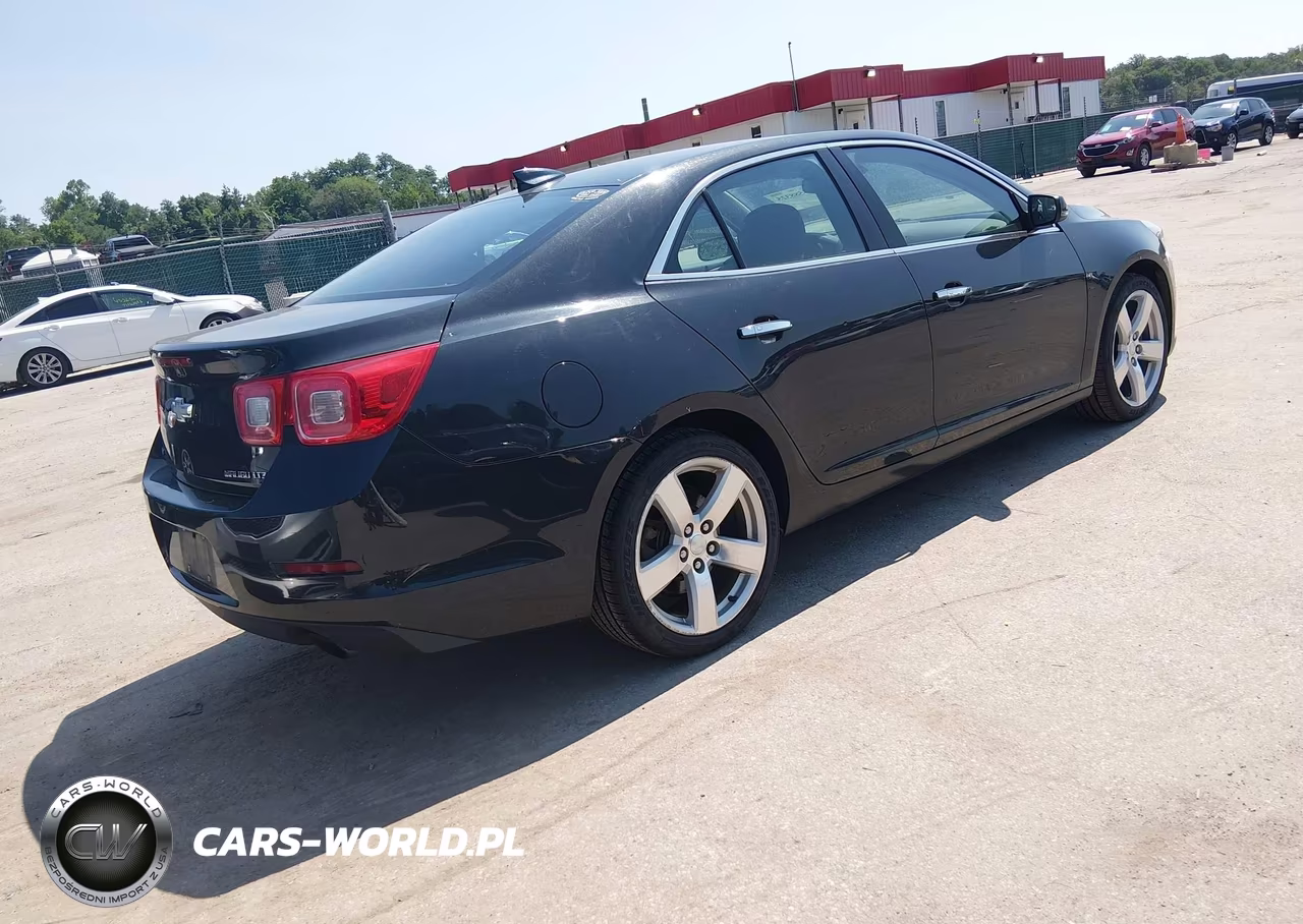 2015 Chevrolet Malibu 2Lz VIN:1G11G5SX6FF328884 - 4