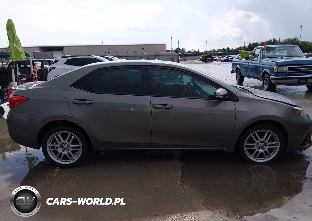 2017 Toyota Corolla Se VIN:5YFBURHE5HP634102 - 13